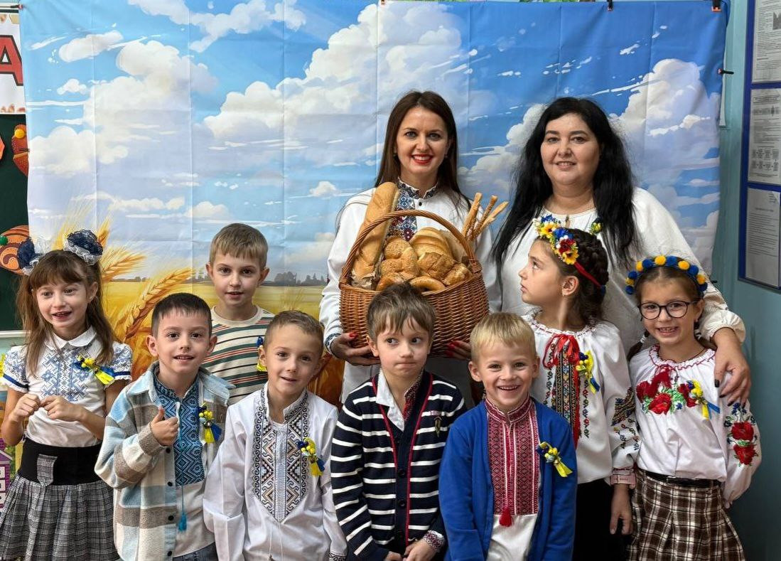 photo_5445344415192316630_y